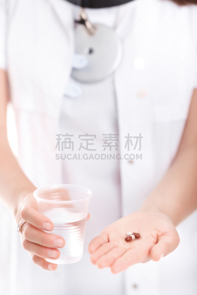 特写,饮用水,玻璃杯,药丸,太空舱,长球棍,马累,画板,化学课,女性形象