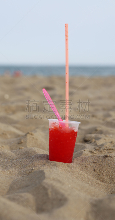 糖浆,海滩,工间休息,精神振作,垂直画幅,饮食,沙子,无人,玻璃杯,果汁冰糕