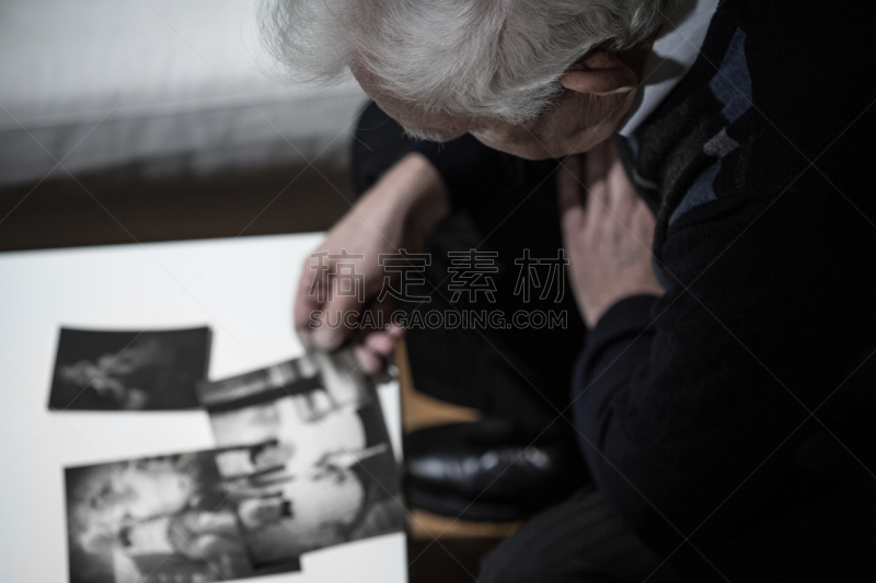 鳏夫,绘画艺术品,老年男人,丈夫,妻子,记忆,公园,复古风格,女人,古典式
