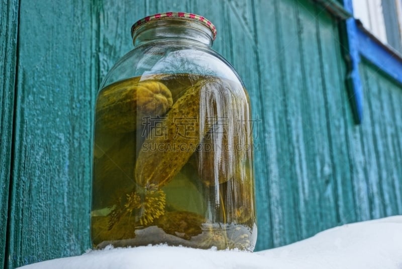 盐渍食品,雪,广口瓶,白色,巨大的,黄瓜,街道,绿色,围墙,传统