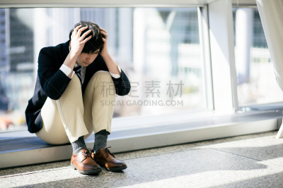 沮丧,商务人士,青年人,悲哀,心理健康,男商人,仅男人,仅成年人,过度劳累,人的脸部