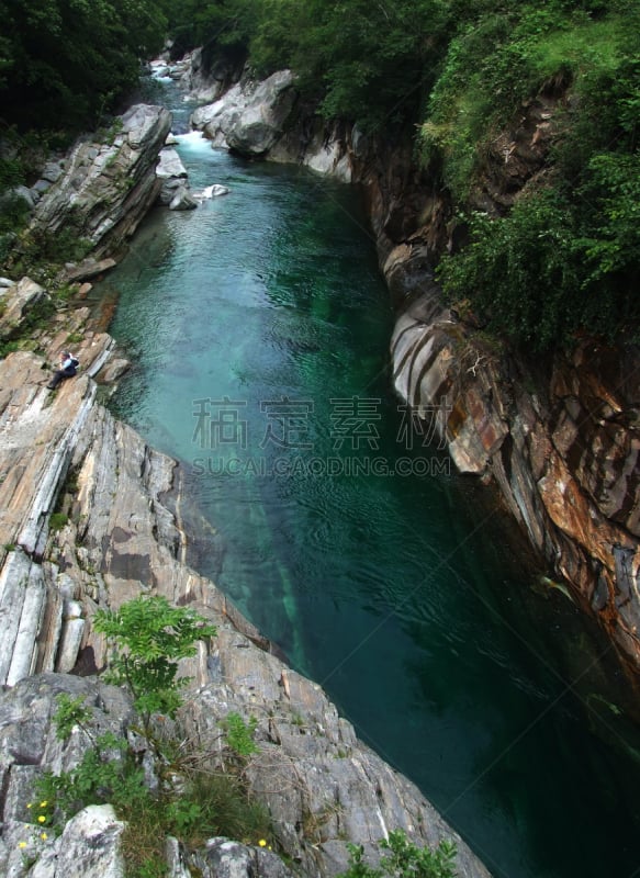 水,绿色,秘鲁亚马孙,亚马逊河,亚马孙洲,亚马逊雨林,自然,垂直画幅,南美,岩石