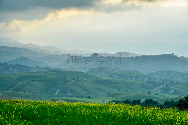 风景,荒地,意大利,大麦町,圣伯纳犬,巴西利卡塔大区,水平画幅,云,山,无人