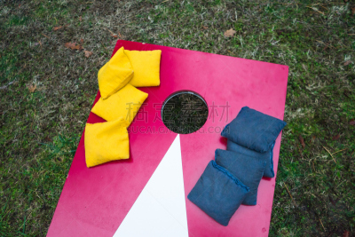 Cornhole Toss Game Board with Bags