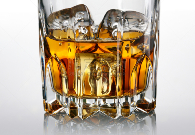 威士忌,玻璃杯,冰,背景,在上面,黑色,苏格兰威士忌,褐色,水平画幅,琥珀