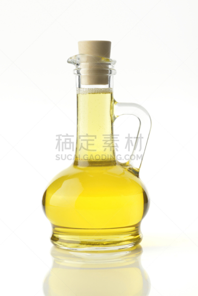 食用油,白色背景,垂直画幅,芳香的,素食,无人,夏天,生物学,橄榄油,调味瓶