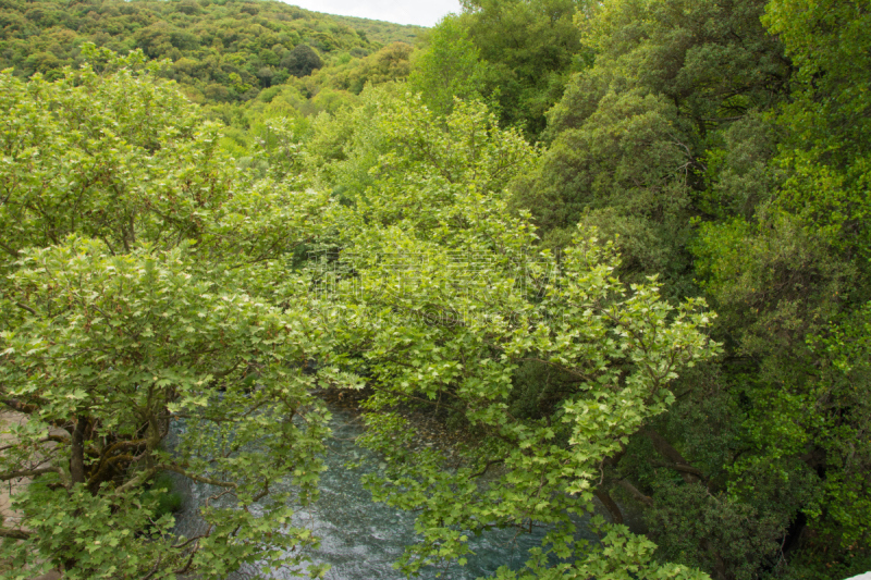 希腊,河流,水,水平画幅,银行,山,透过窗户往外看,麦森尼亚,非凡的,都市风景