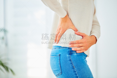 臀,后背,青年人,问题,整形器具,年龄,腰部以下,药,中间部分,仅一个女人