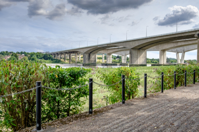 河流,桥,河岸,建筑,公路,摄像机拍摄角度,都市风景,巨大的,水平画幅,无人