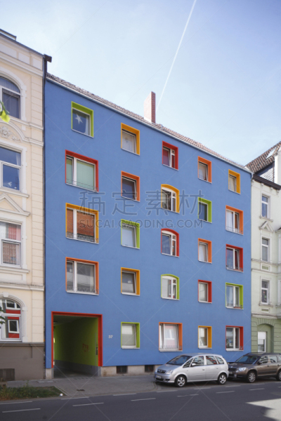 Modernes Blaues Wohngebäude , Hannover