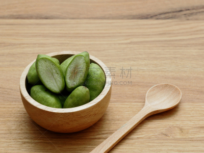 李子,碗,水果,木制,明亮,组物体,背景,绿色,猪,木匙