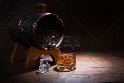威士忌,木制,背景,玻璃杯,冰块,睡帽,朗姆酒,威士忌酒杯,杜松子,调酒师