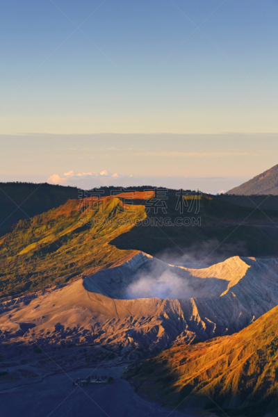 婆罗摩火山,山,黎明,泗水,塞梅鲁火山,滕格尔火山,bromo-tengger-semeru national park,东爪哇,火山喷口,垂直画幅