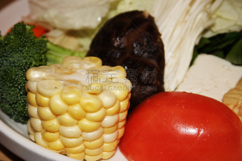 涮涮锅,东方食品,格子烤肉,水平画幅,膳食,西红柿,肉,装饰菜,晚餐,酱汁