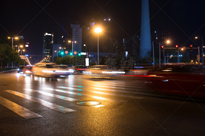 光,运动跑道,水平画幅,夜晚,无人,陆用车,交通,户外,都市风景,小路