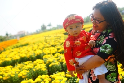 母亲,学龄前,公园,水平画幅,父母,单身母亲,独生子女家庭,户外,白人,长发