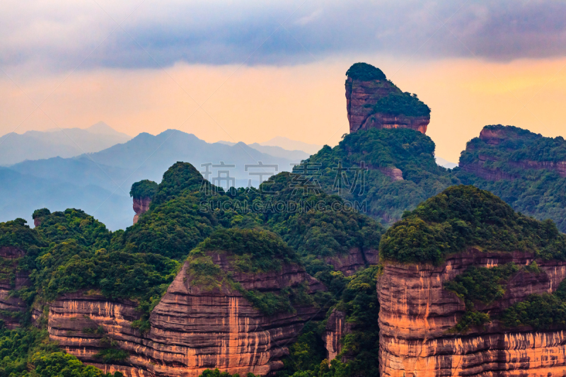 丹霞山风景名胜区,海峡隧道终端,channel tunnel terminal,丹侬山,韶山,丹霞地貌,山顶,峭壁,水平画幅,地形