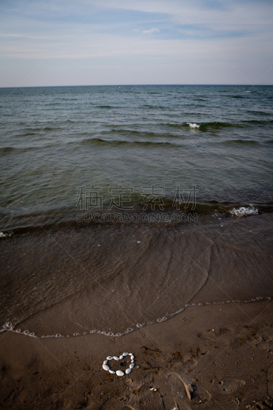 海滩,心型,贝壳,海滨流浪汉,垂直画幅,水,沙子,贻贝,符号,海岸地形