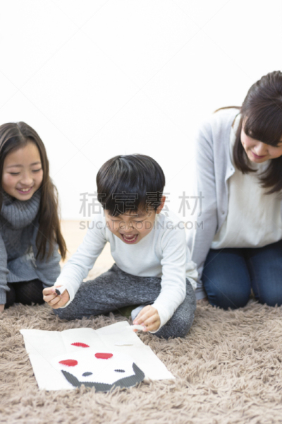 家庭,可爱的,传统,仅日本人,自由,母亲,肖像,玩具,女人,儿童