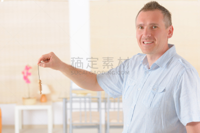 钟摆,男人,探矿杖,神符,催眠师,心理健康专业人员,灵性,水平画幅,时间,男性