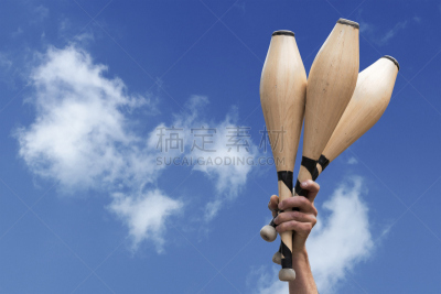 杂耍棒,男人,滑板公园,手牵手,三个人,海洋,天空,艺术家,水平画幅,马戏团