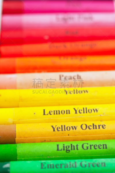 彩色蜡笔,创造力,垂直画幅,绘画插图,艺术家,粉笔画,艺术,纹理效果,剧场售票处,乐器