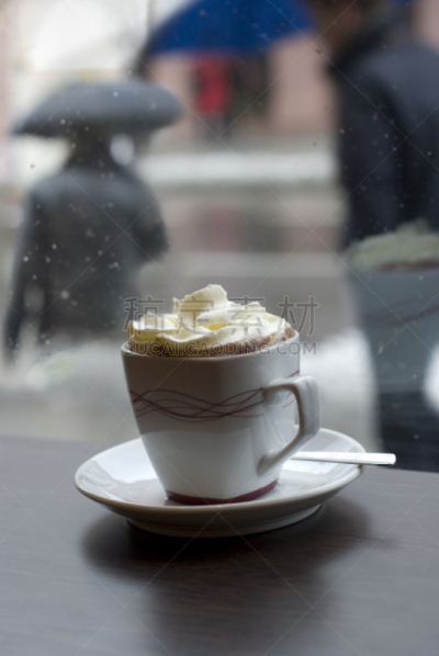 杯装巧克力,雨,奶油,白昼,垂直画幅,咖啡馆,雪,无人,早晨,室内