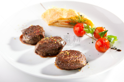 牛肉,蔬菜,法国小牛排,果馅奶酥卷,嫩里脊排,餐具,格子烤肉,水平画幅,膳食,樱桃番茄