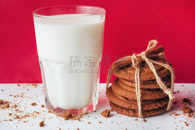 饼干,牛奶,透明,玻璃杯,白色背景,奶酒,酸乳酒,奶制品,水平画幅
