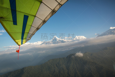尼泊尔,安娜普娜山脉群峰,天空,休闲活动,水平画幅,高视角,雪,喜马拉雅山脉,半空中,户外