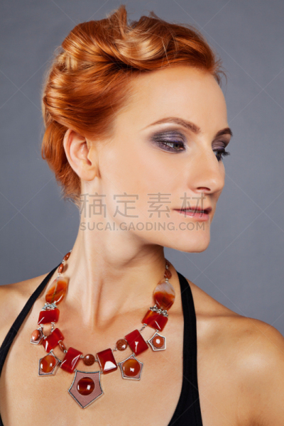 青年人,红色,女孩,珠宝,自然美,设计师,垂直画幅,彩妆,纹理效果,石材