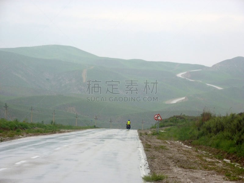 阿什哈巴德市,自行车赛,土库曼斯坦,骑自行车,雨,水平画幅,山,亚洲,沙漠,中亚