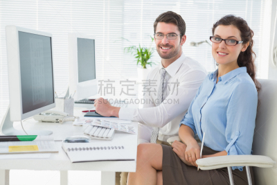 书桌,注视镜头,团队,男性,仅成年人,相版,青年人,专业人员,技术,设计师