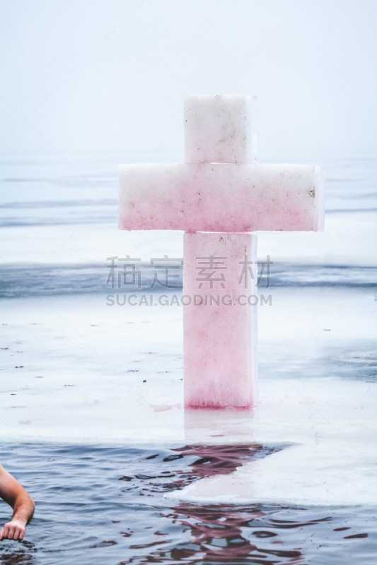 十字形,冰,洞,垂直画幅,水,灵性,形状,户外,冬天