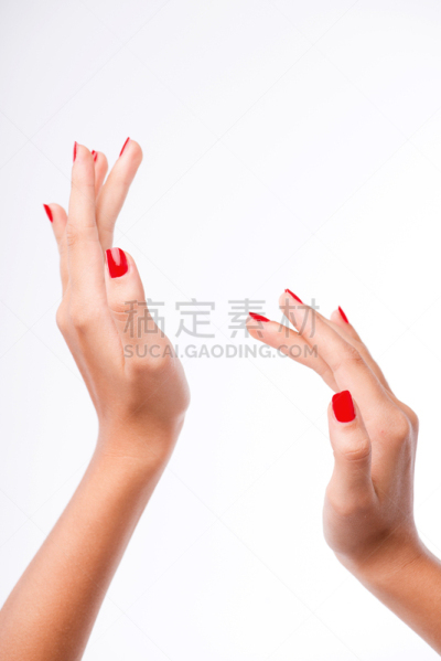 大于号,美国,知识,垂直画幅,女人,形状,符号,人,特写,做手势