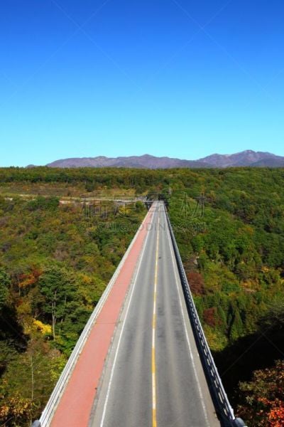 天空,桥,蓝色,垂直画幅,里山,沟壑,林区,旅行者,技术,著名景点