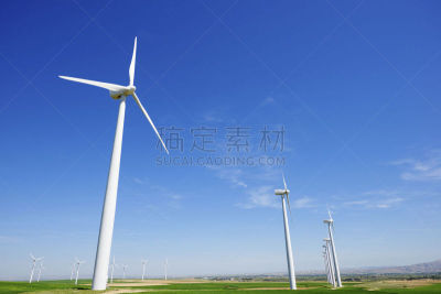 风力,天空,草地,水平画幅,能源,无人,蓝色,户外,草,现代