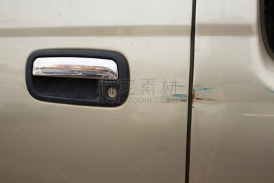 汽车,划痕,意外事件,动物躯干,水平画幅,仿旧磨损的效果,银色,车门,路