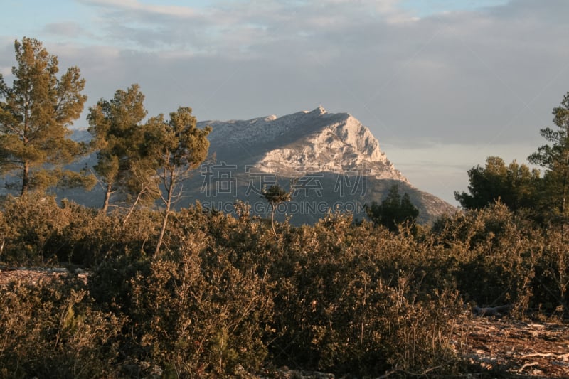 paul cezanne,圣维克多山,艾克斯,符号,冬天,山,法国,森林,名声,日落