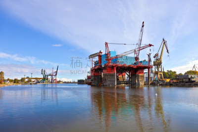 造船厂,采油平台,石油钻塔,钻探设备,建筑平台,格但斯克,天空,水平画幅,能源,工业船