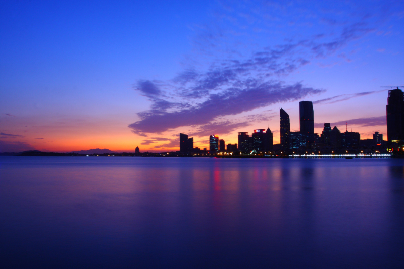 夜晚,青岛海滩,美,水平画幅,海港,青岛,美人,滨水,都市风景,现代预览效果