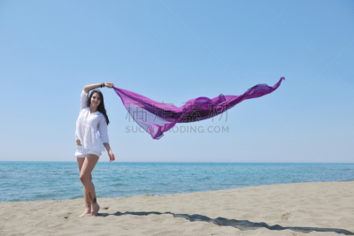 海滩,女人头巾,自然美,青年女人,天空,美,风,水平画幅,纺织品,夏天