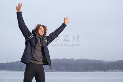 青年男人,幸福,概念,脚气,男服,半身像,旅行者,仅成年人,自由,青年人