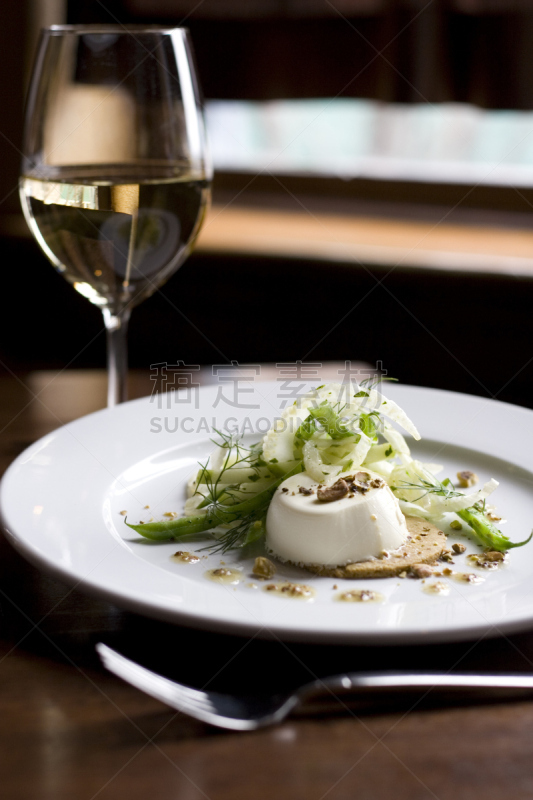 葡萄酒,骨髓,垂直画幅,盘子,餐馆,白色,葡萄酒杯,晚餐,白葡萄酒,夏敦埃葡萄