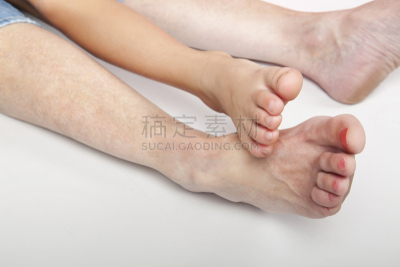 人类脚趾,脚掌,美,四肢,水平画幅,腿,周末活动,在底端,白人,青年人