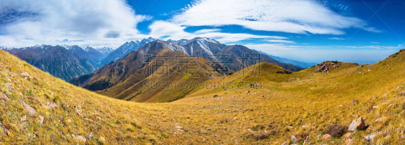 山,地形,山谷,天山山脉,天空,水平画幅,无人,夏天,户外,草