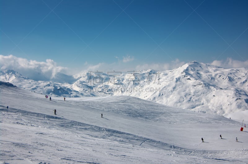 滑雪运动,滑雪坡,长的,度假胜地,水平画幅,雪,人,户外,梅瑞贝尔,高雪维尔