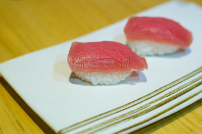 鲔鱼,寿司,生食,白色,盘子,日本食品,目黒区,生鱼片寿司,筷子,三文鱼