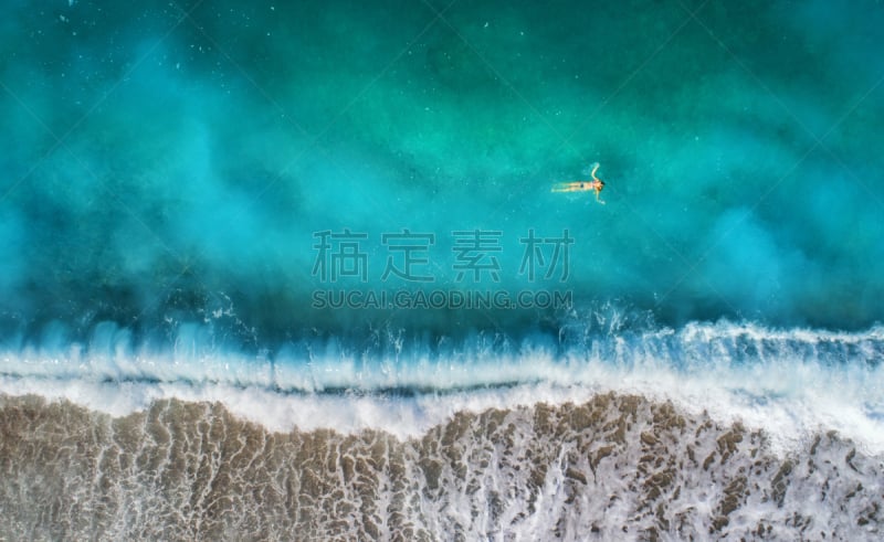 水,沙子,夏天,无人机,海滩,海景,看风景,波浪,透明,俄鲁丹尼斯