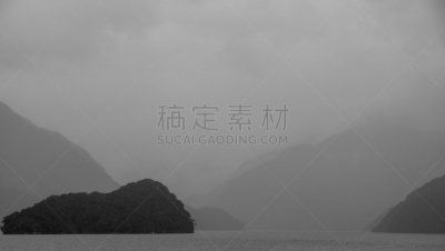 doubtful sound,自然,水,水平画幅,绿色,地形,瀑布,无人,户外,山脉